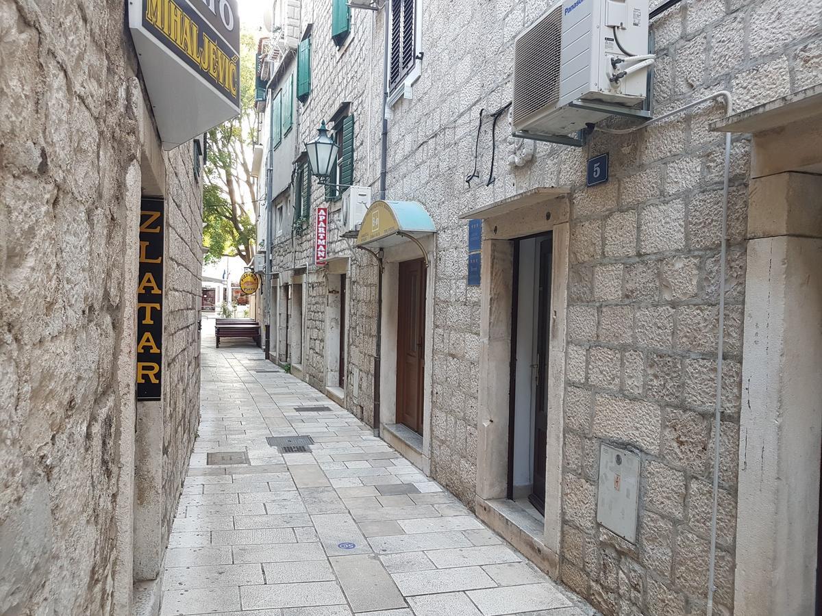 Apartment Ivanka Omiš Exterior foto